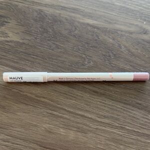 Mauve Lip Pencil